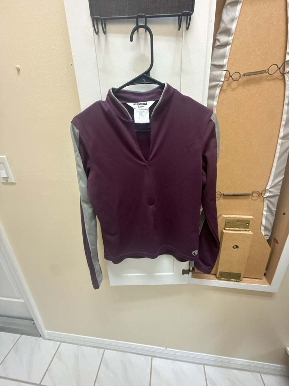 Pearl Izumi Women's Small Long Sleeve Cycling Jersey Purple